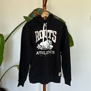 BNWT Roots black hoodie